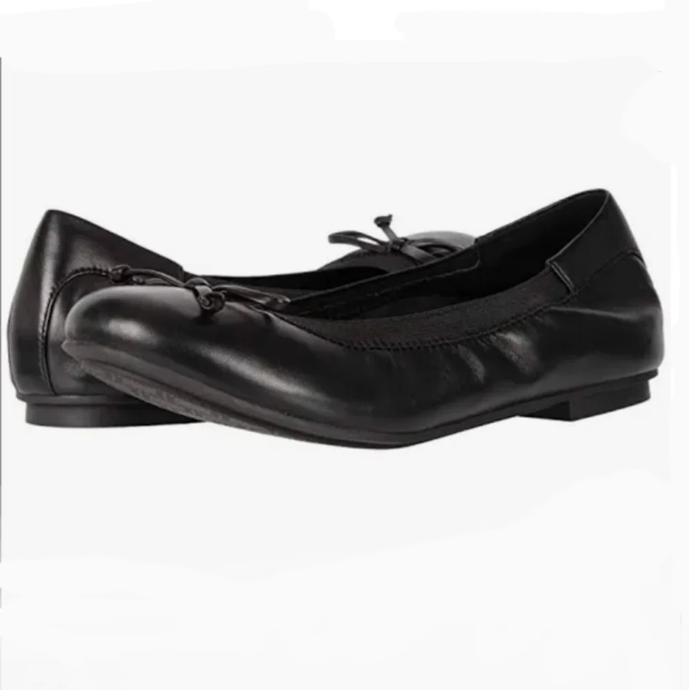 Vionic Matira Bowed Black Leather Ballet Flats - Picture 10 of 10